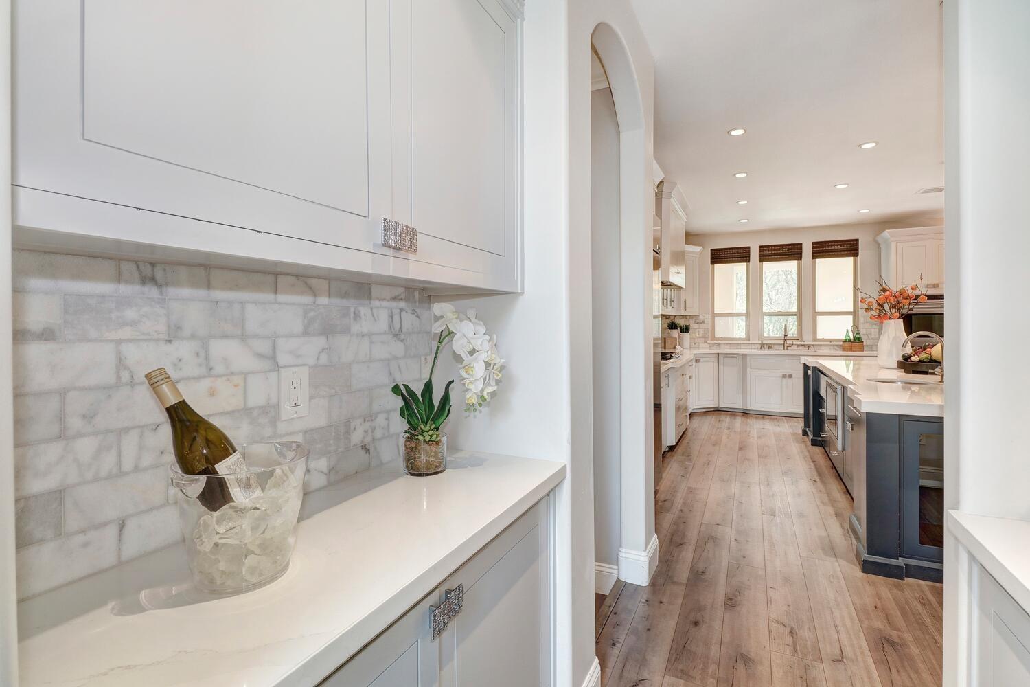 9162 Cedar Ridge Drive