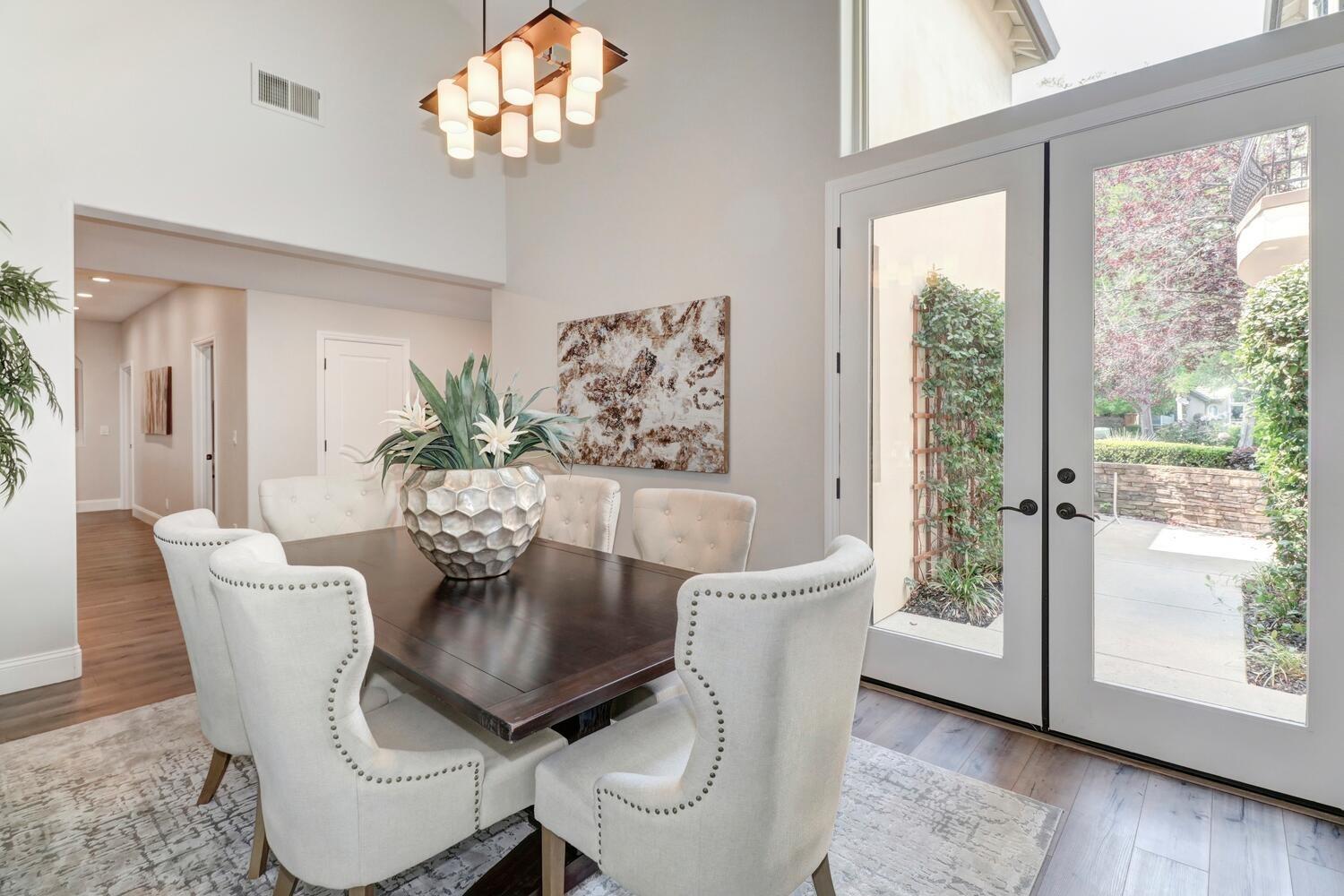 9162 Cedar Ridge Drive