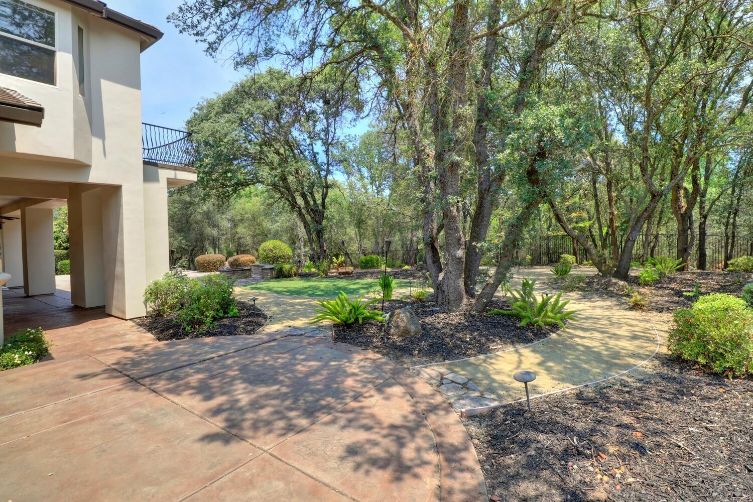 9162 Cedar Ridge Drive