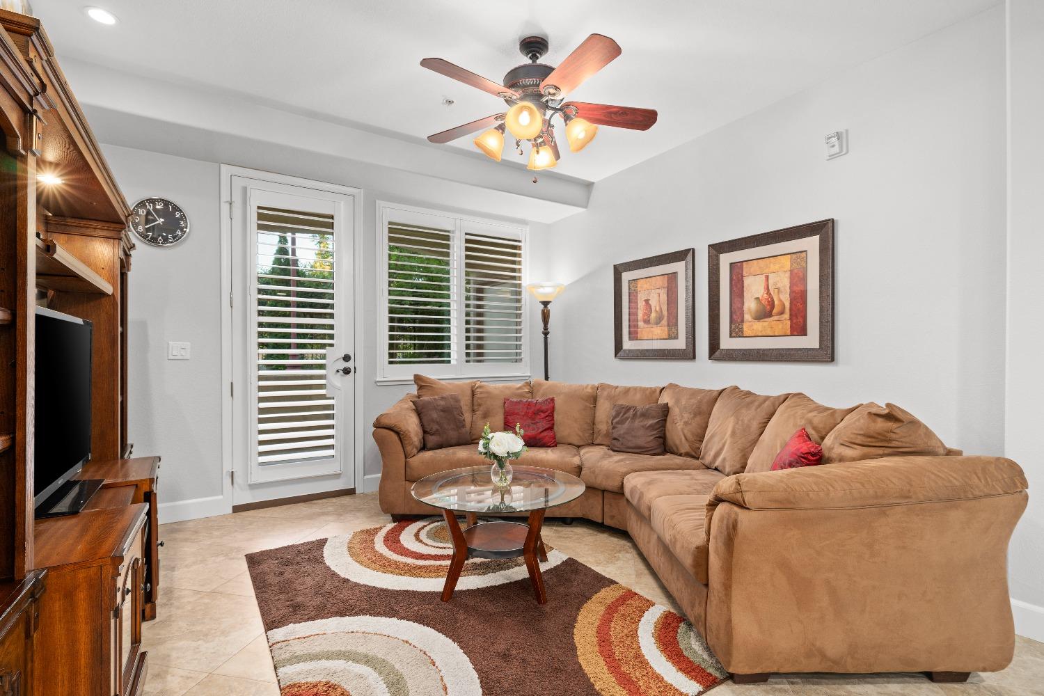 1501 Secret Ravine Parkway 1811