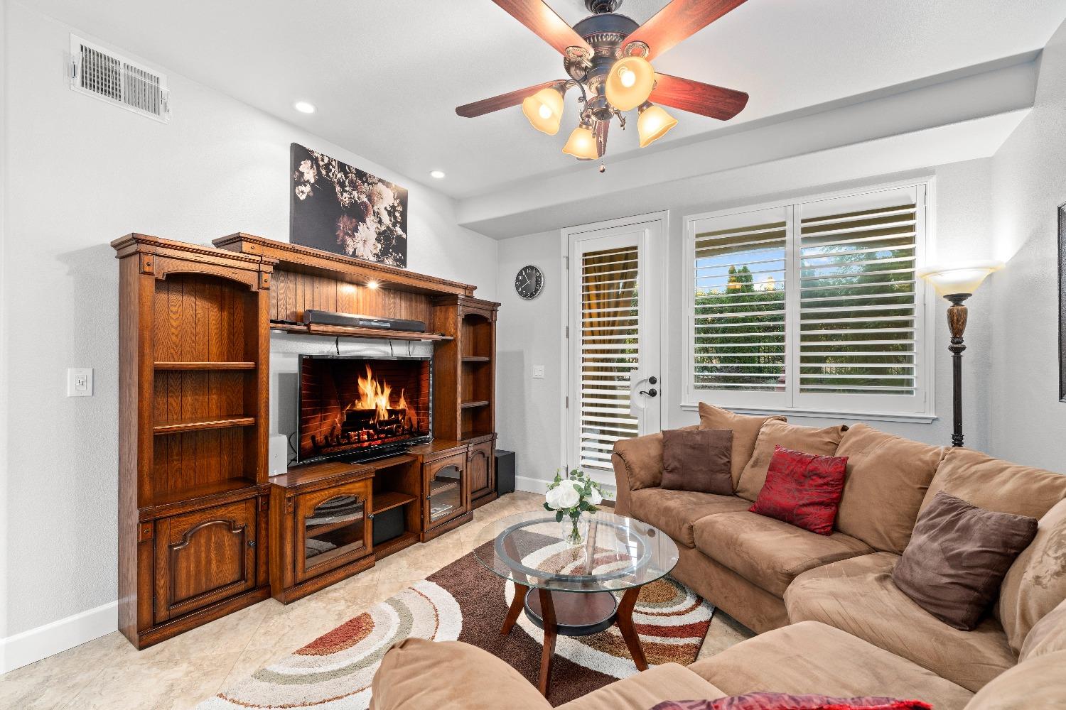 1501 Secret Ravine Parkway 1811