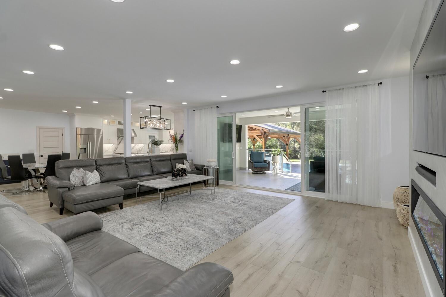 3855 Country Park Drive