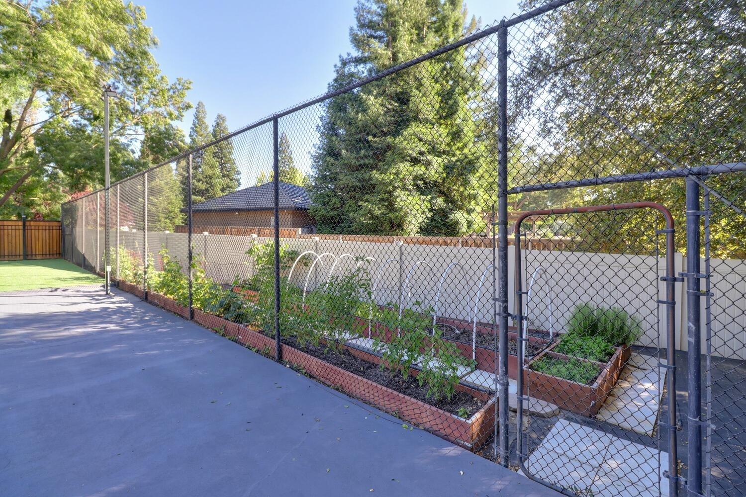 3855 Country Park Drive