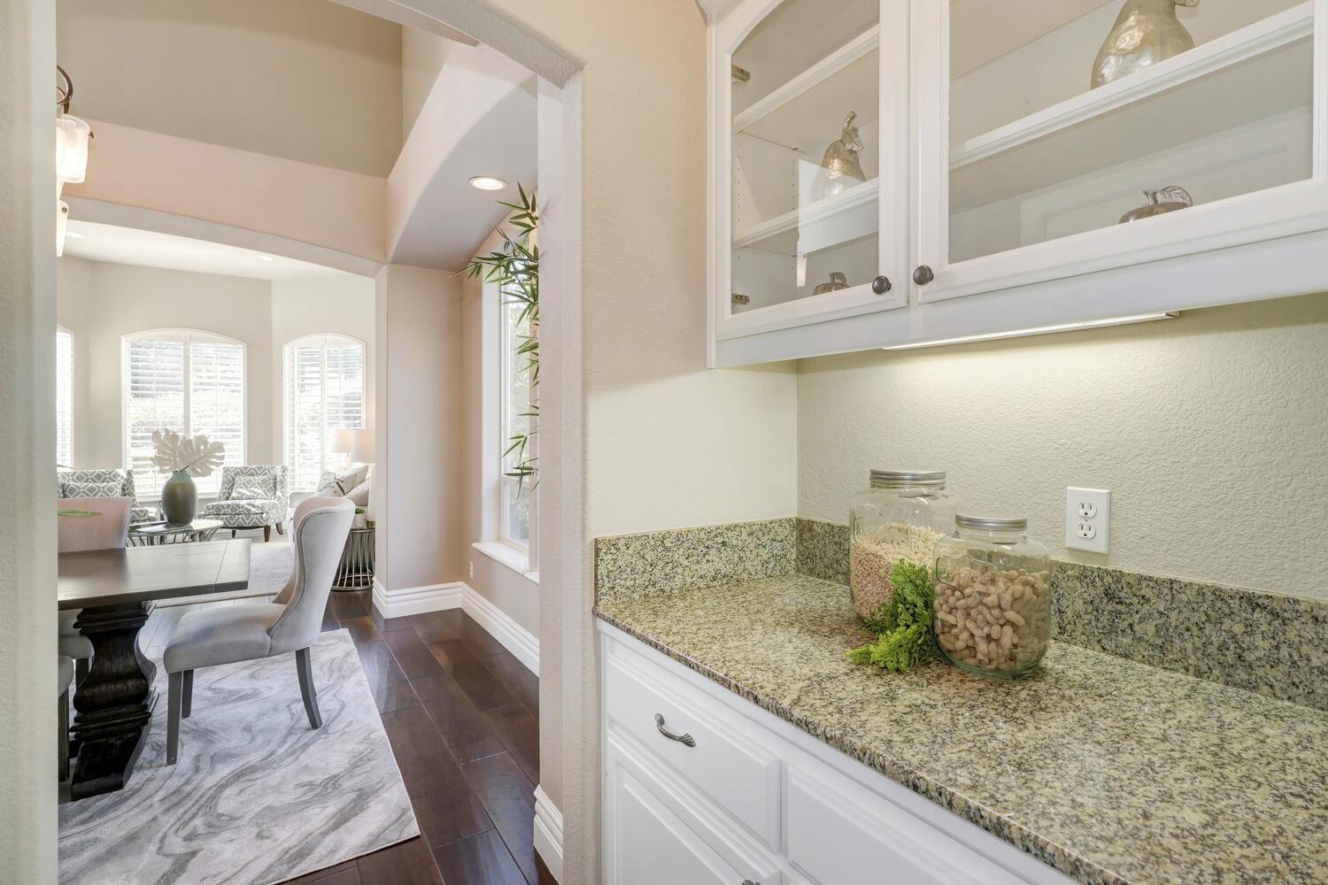 6010 Knightswood Way