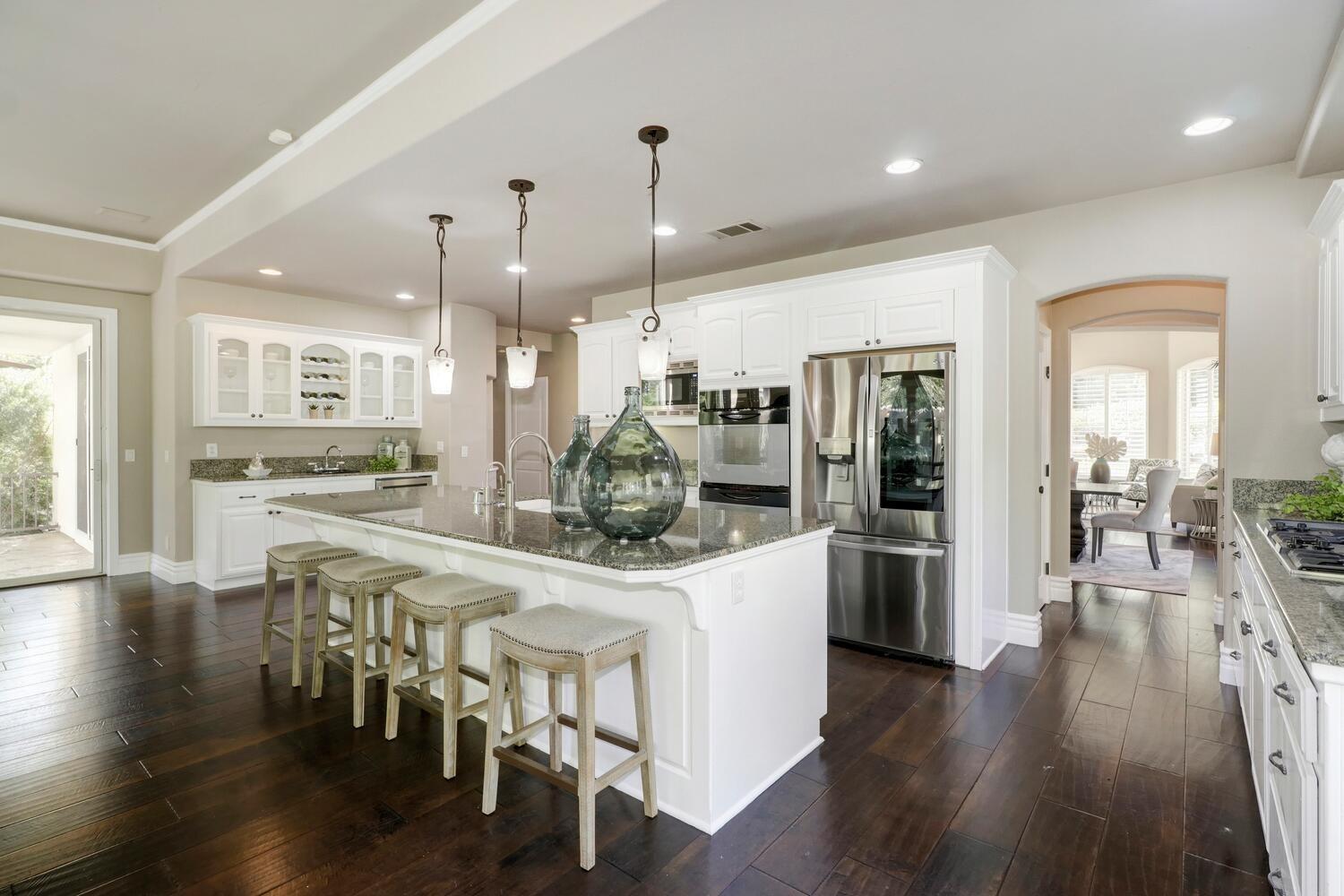 6010 Knightswood Way