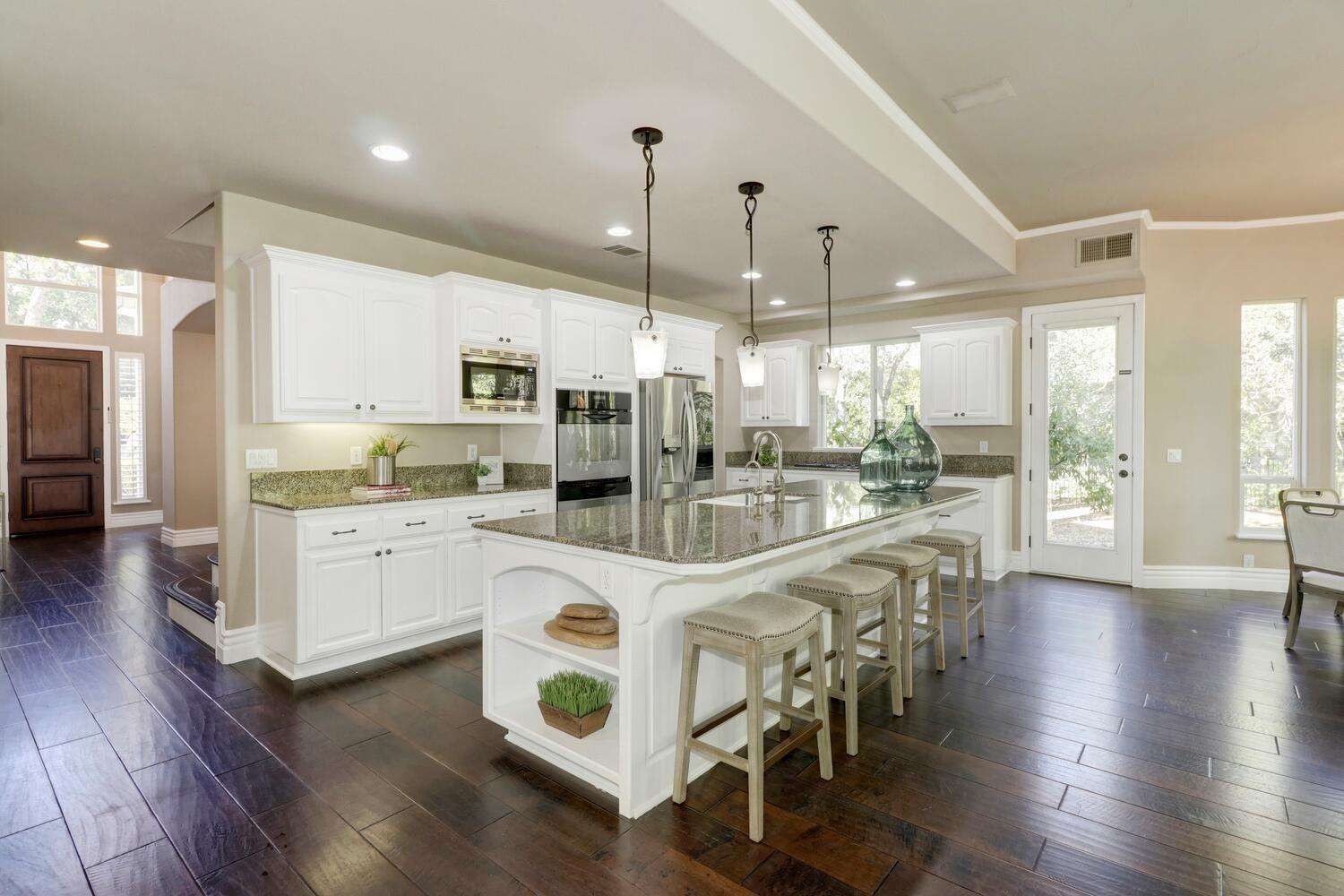 6010 Knightswood Way