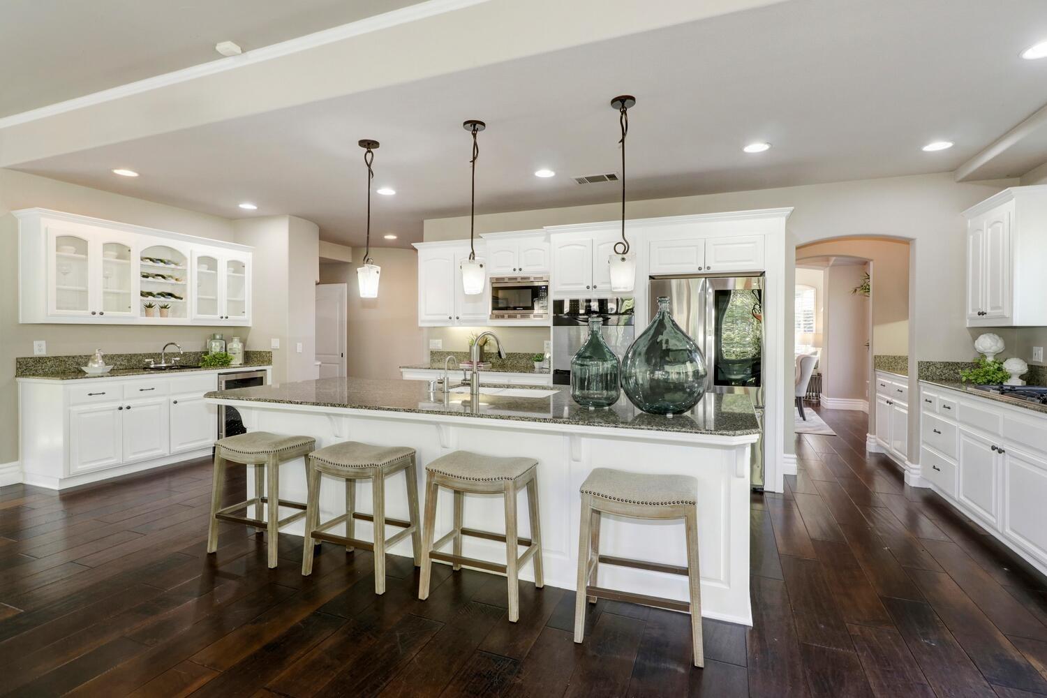 6010 Knightswood Way