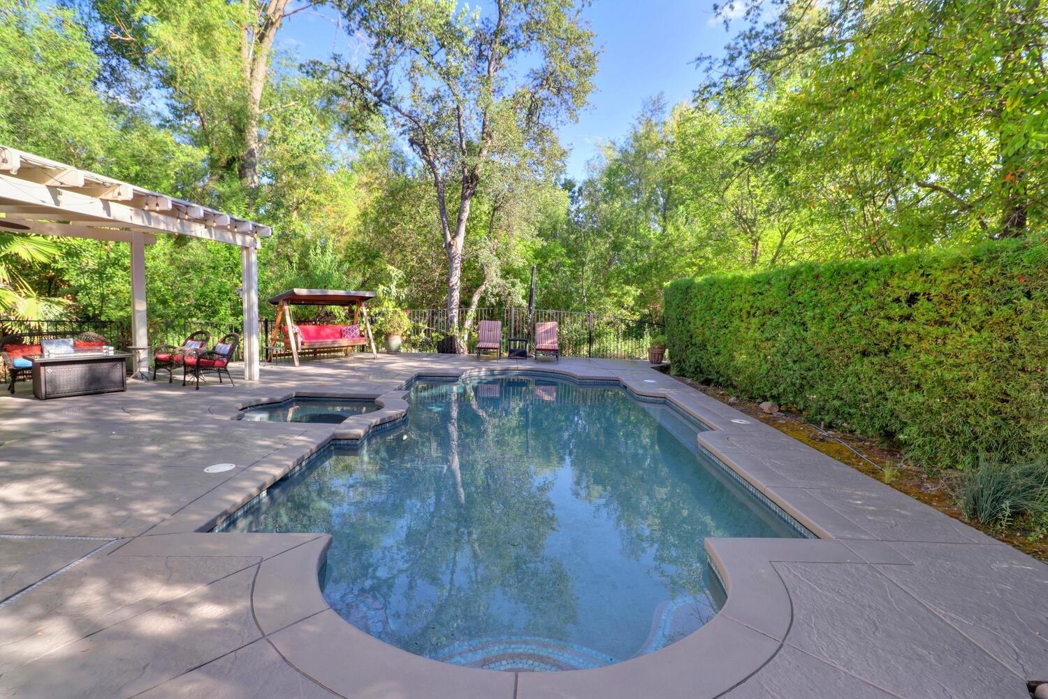 6010 Knightswood Way