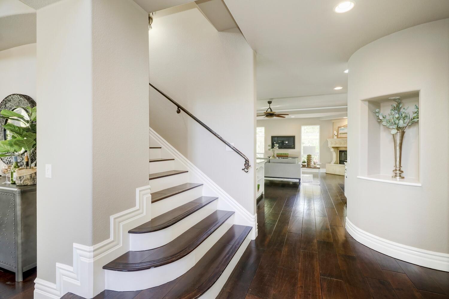 6010 Knightswood Way