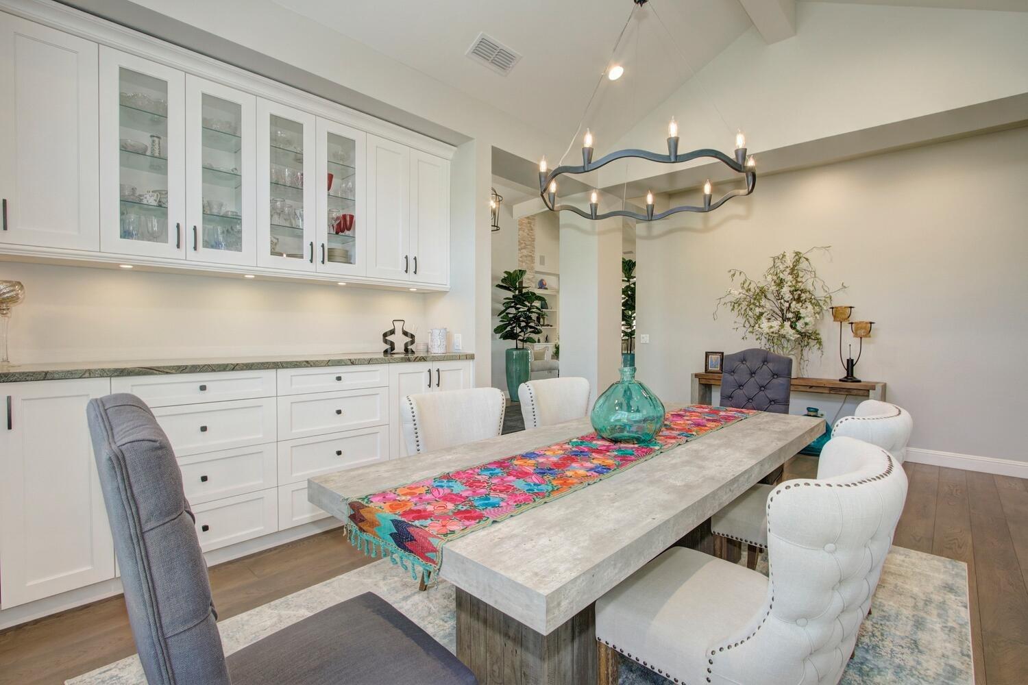 9325 S Los Lagos Circle