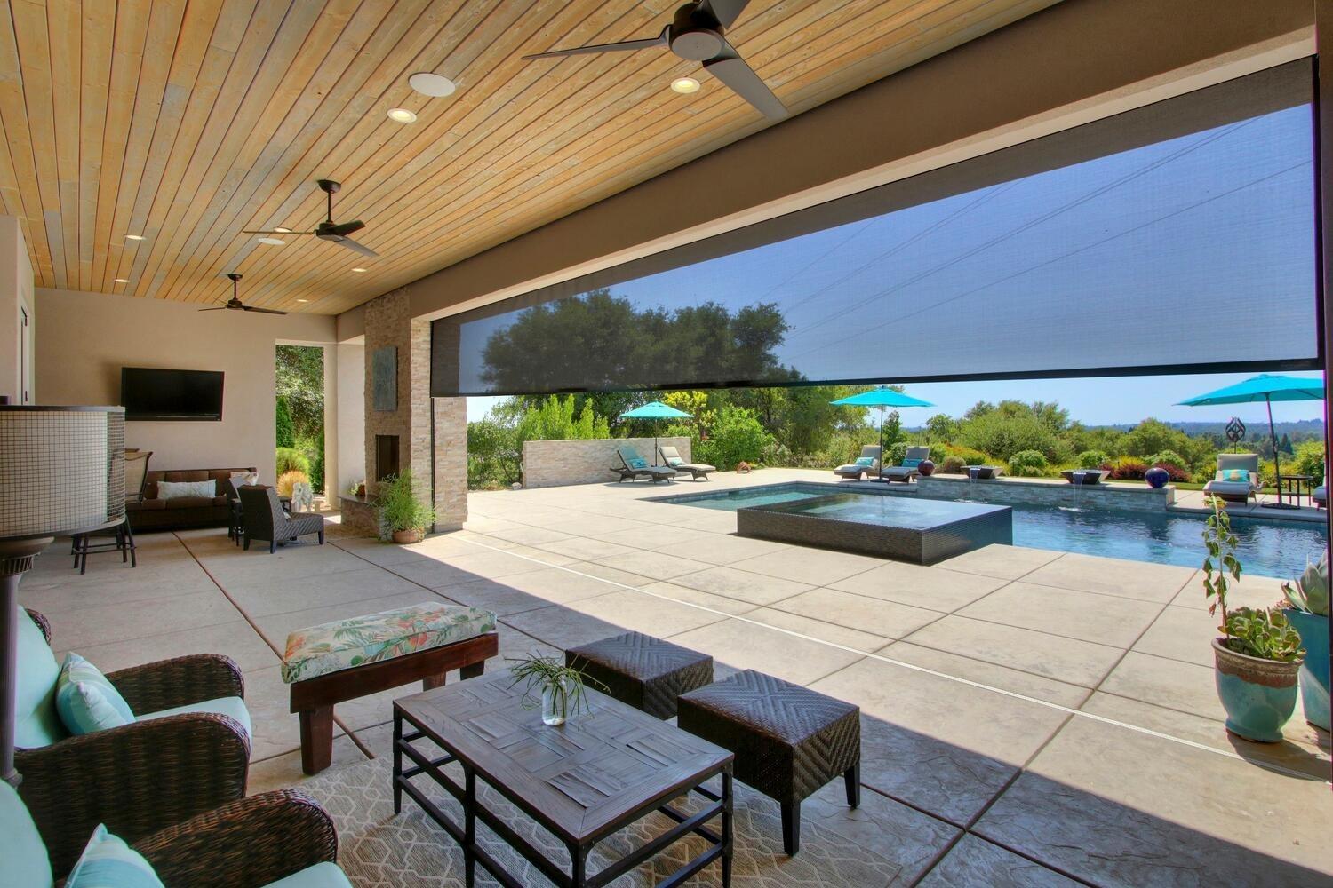 9325 S Los Lagos Circle