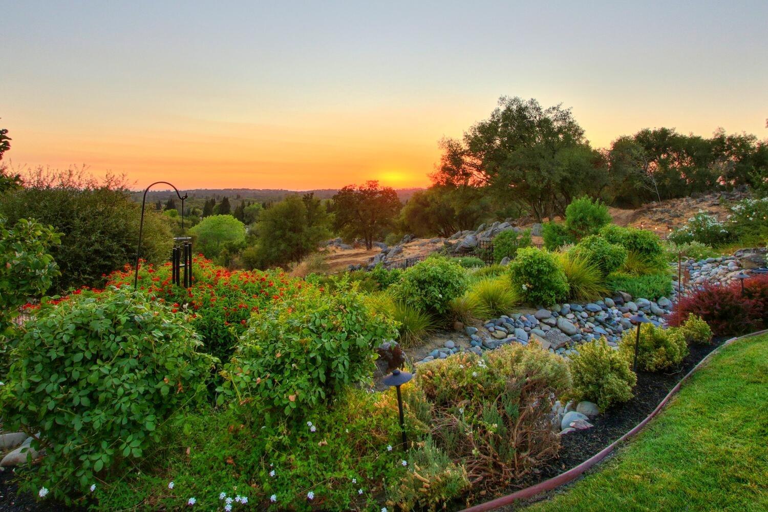 9325 S Los Lagos Circle