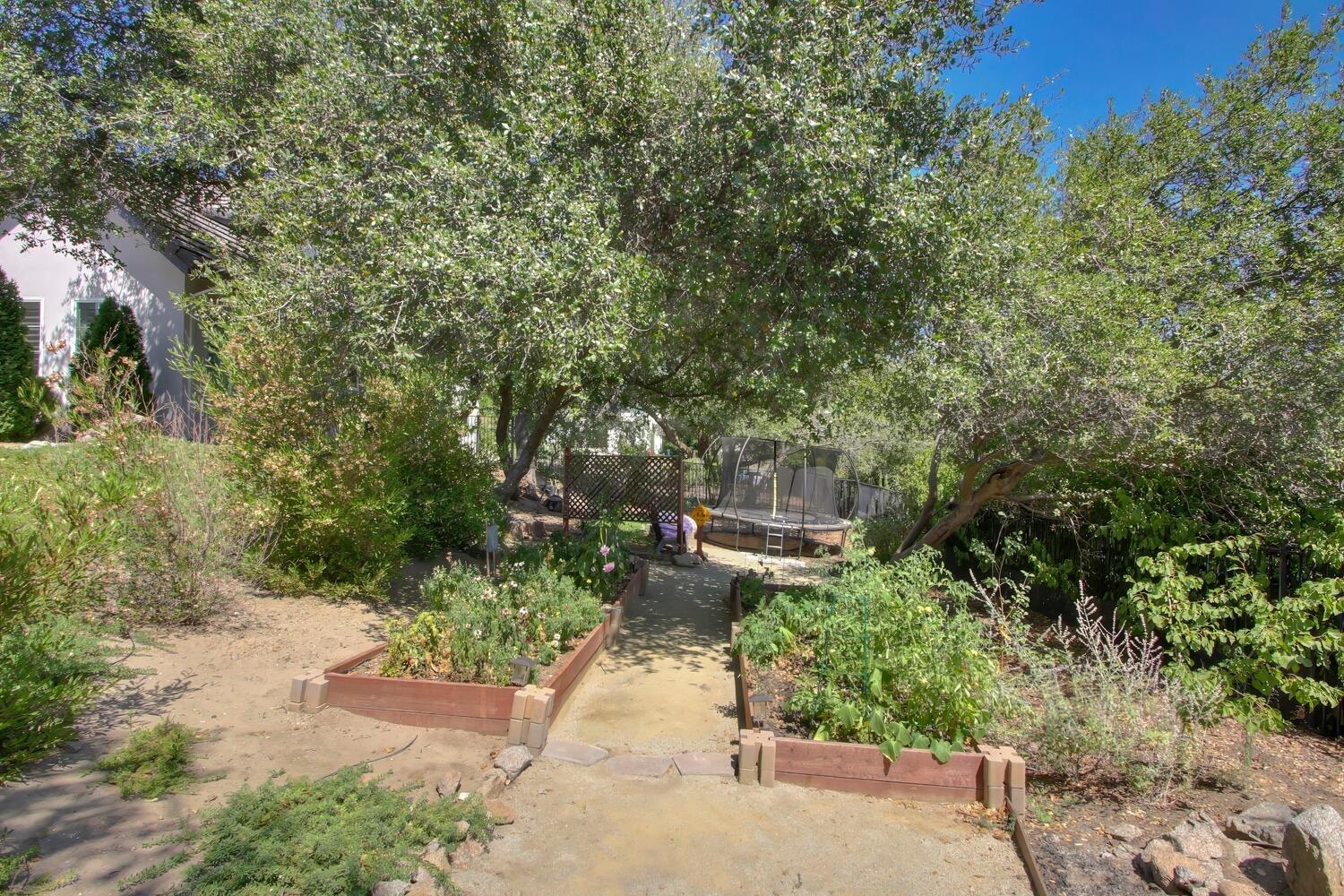 9325 S Los Lagos Circle