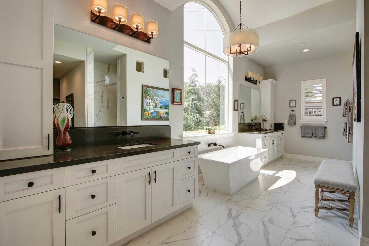 9325 S Los Lagos Circle