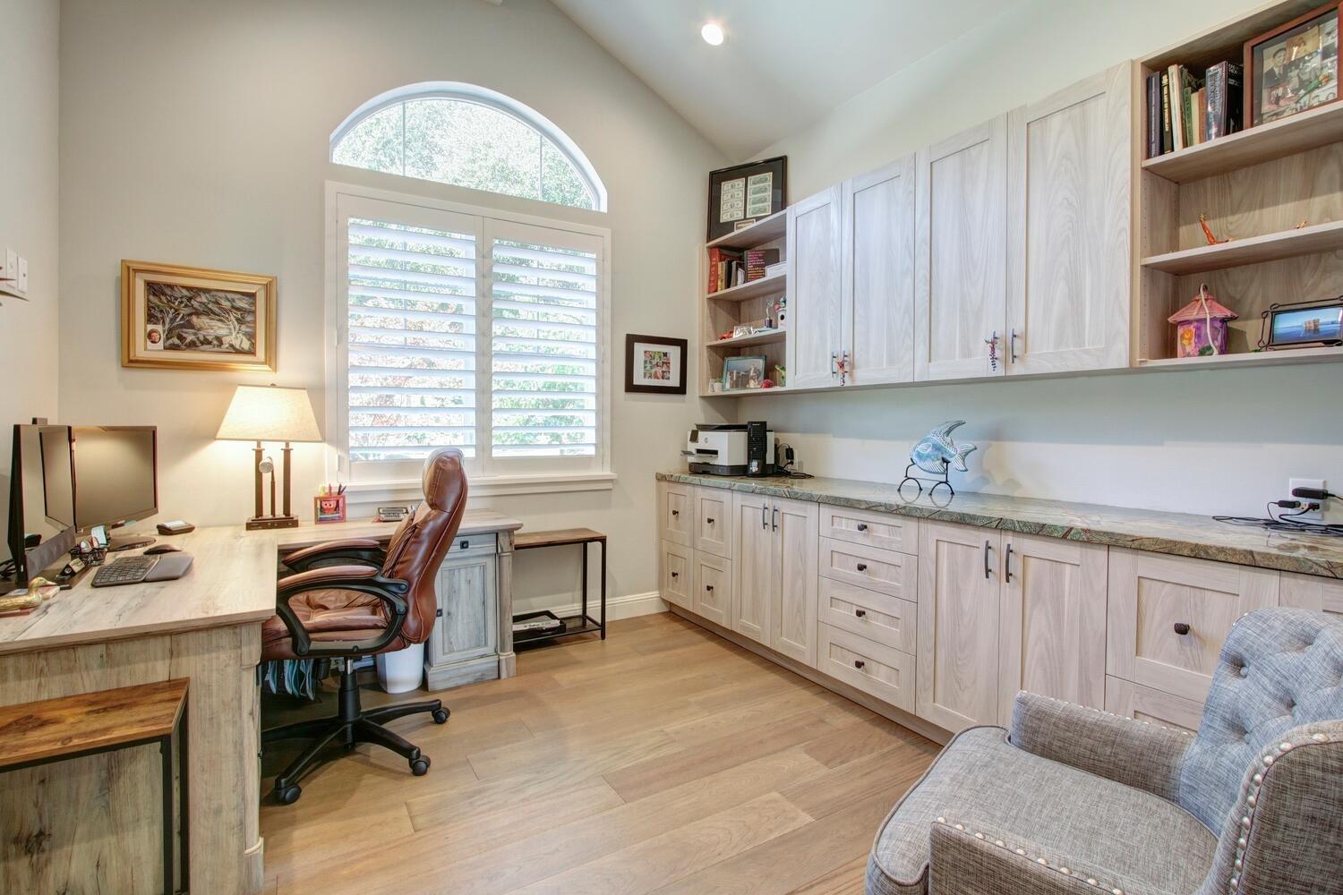 9325 S Los Lagos Circle