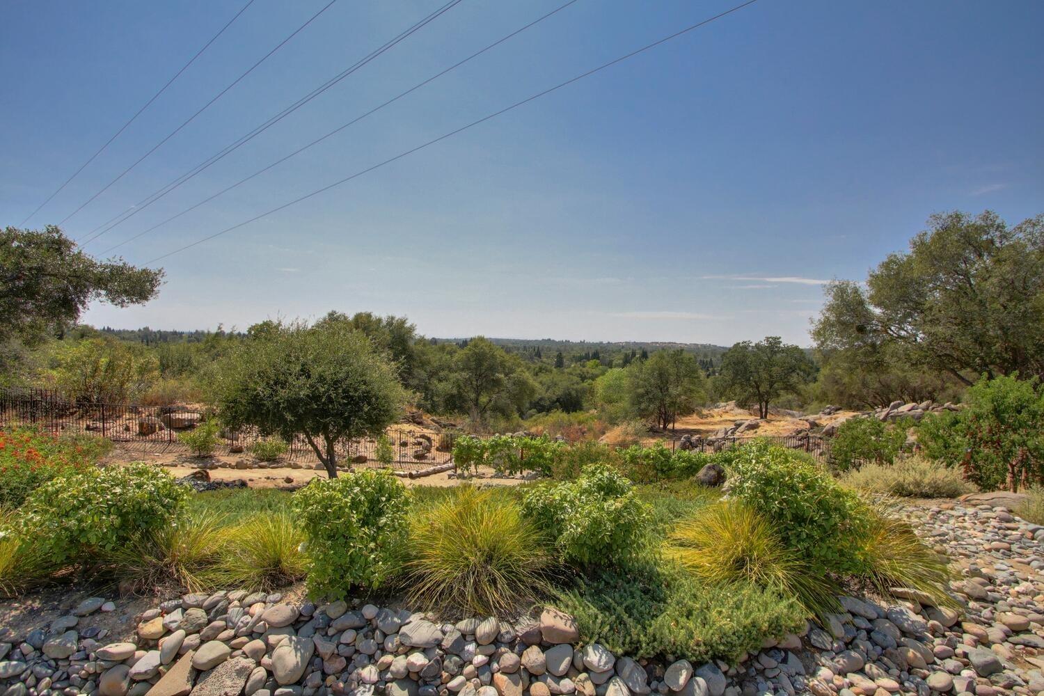 9325 S Los Lagos Circle