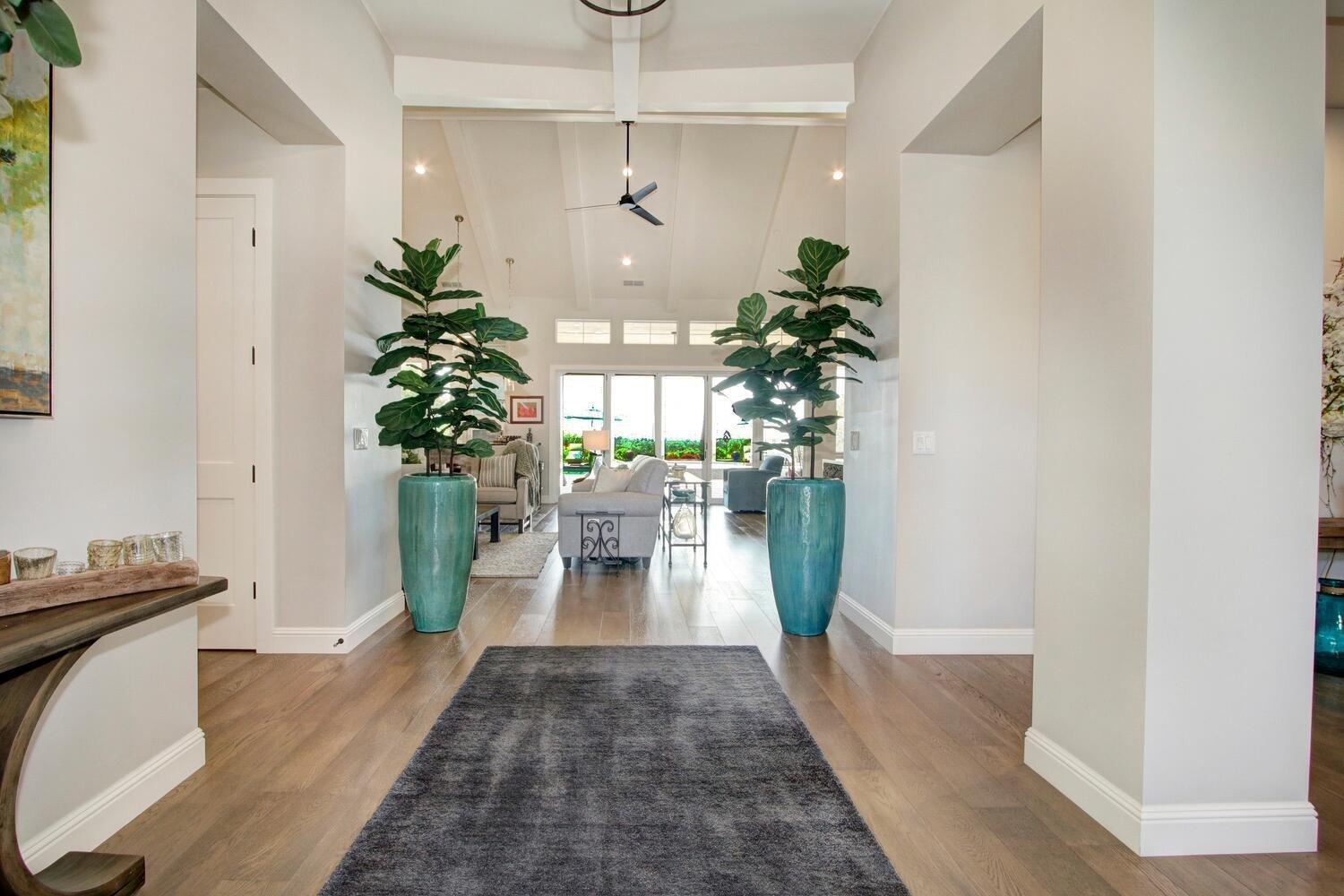 9325 S Los Lagos Circle