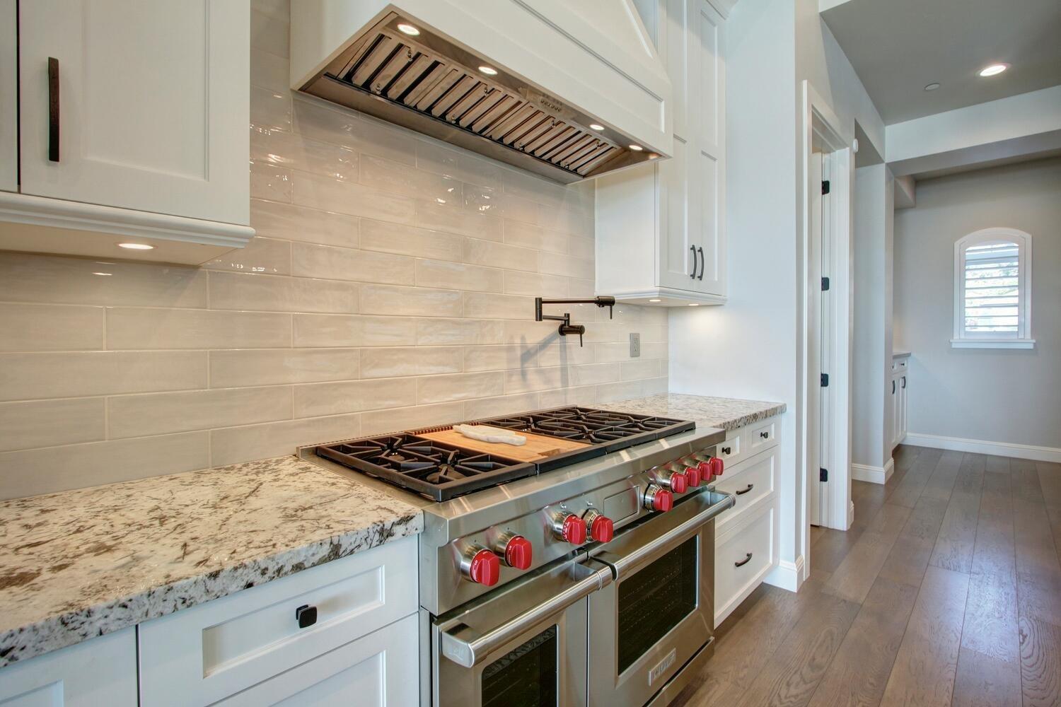 9325 S Los Lagos Circle