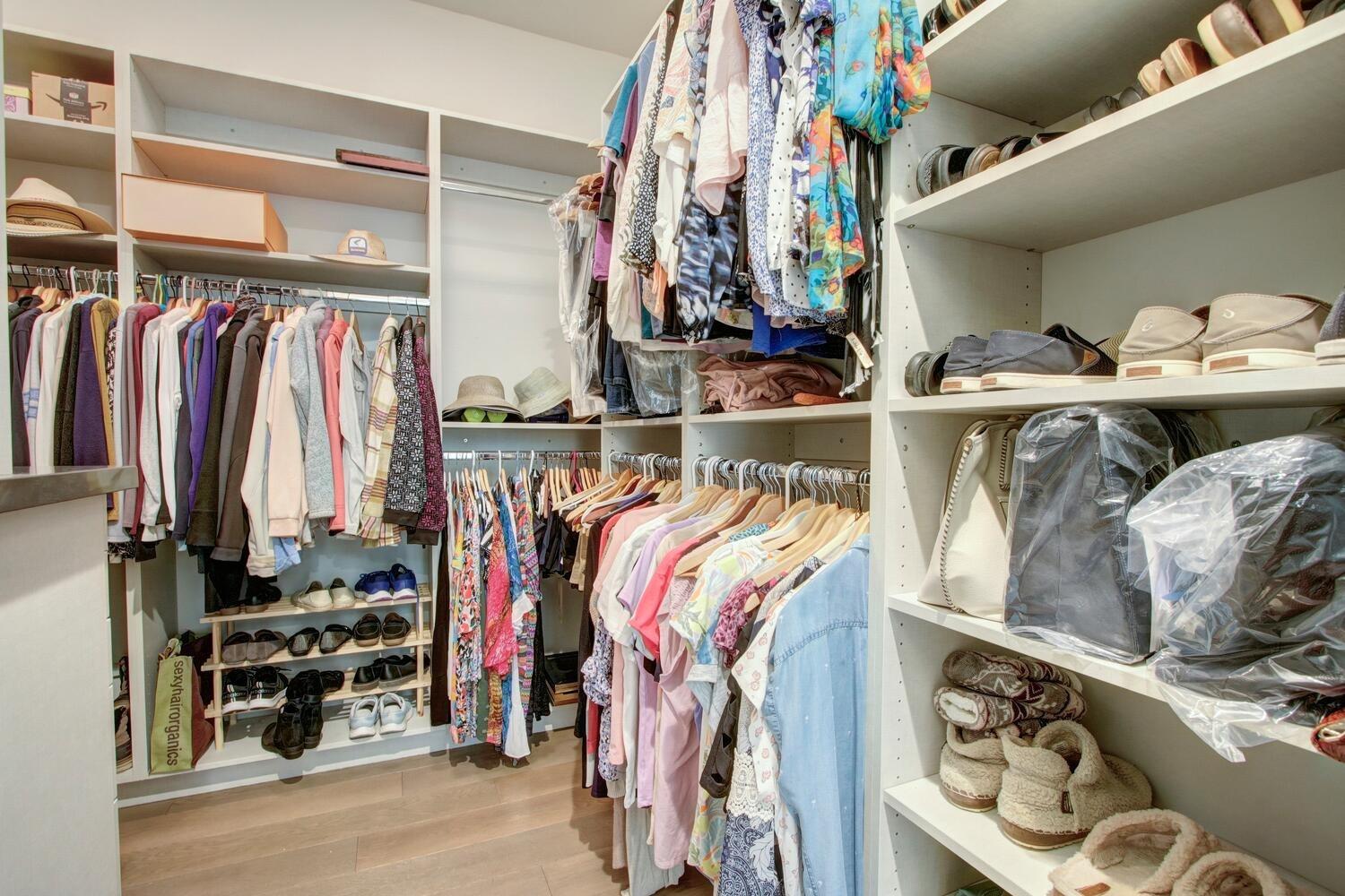 9325 S Los Lagos Circle