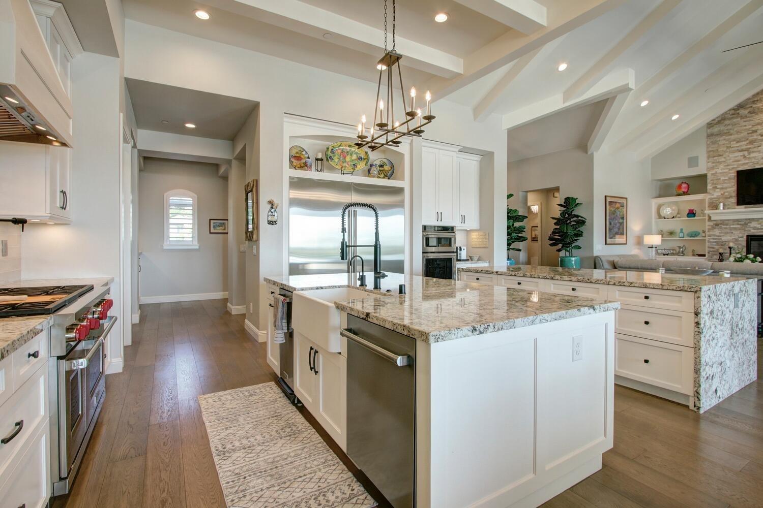 9325 S Los Lagos Circle