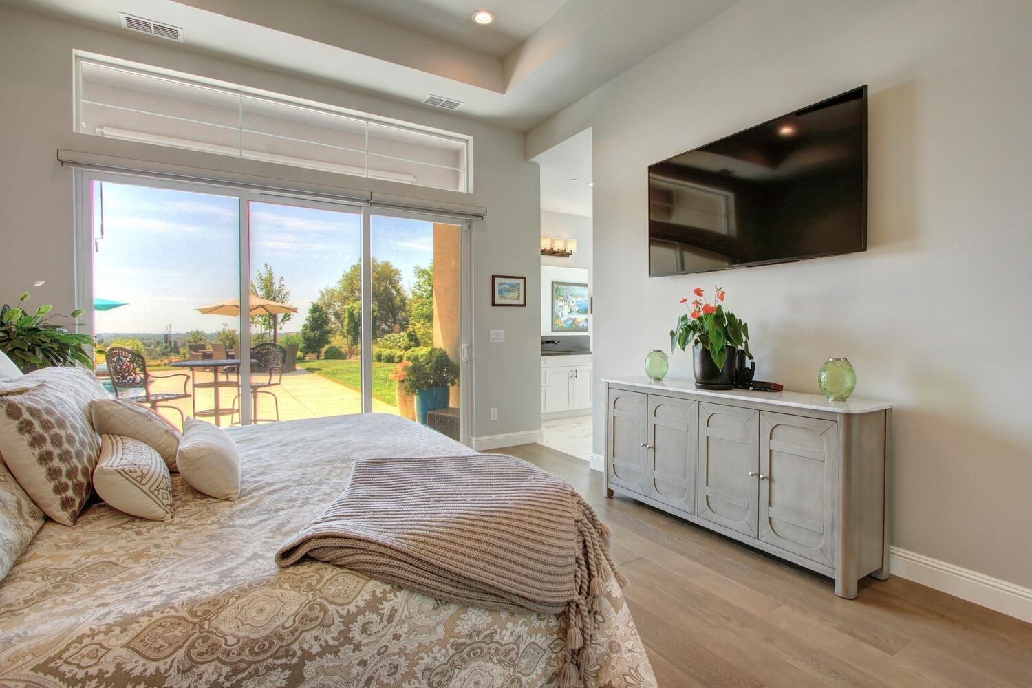 9325 S Los Lagos Circle