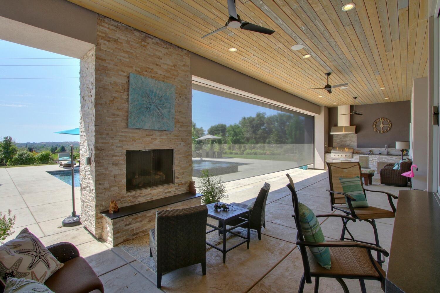 9325 S Los Lagos Circle