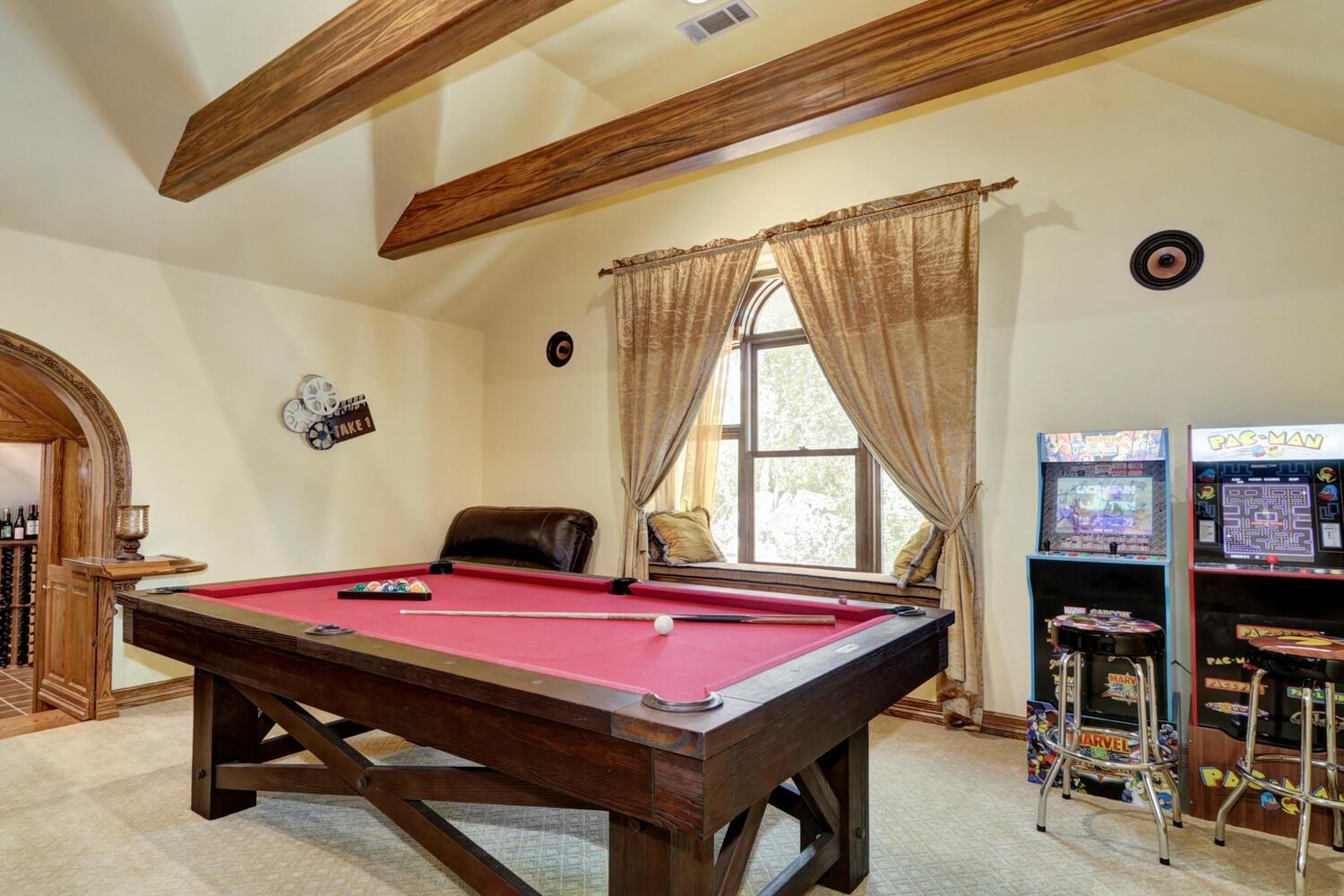 8600 Los Lagos Circle