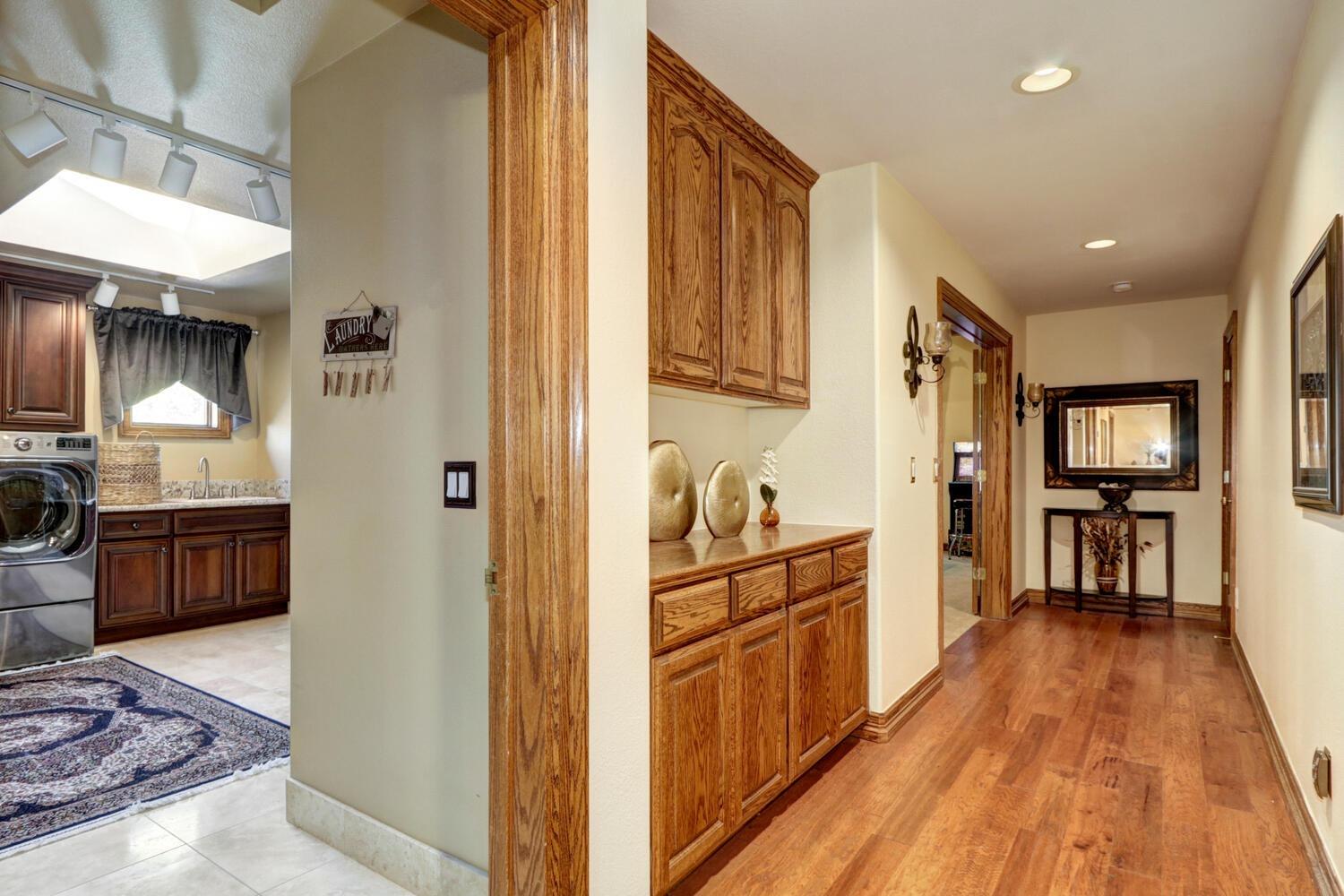 8600 Los Lagos Circle