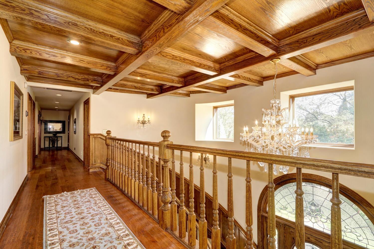 8600 Los Lagos Circle