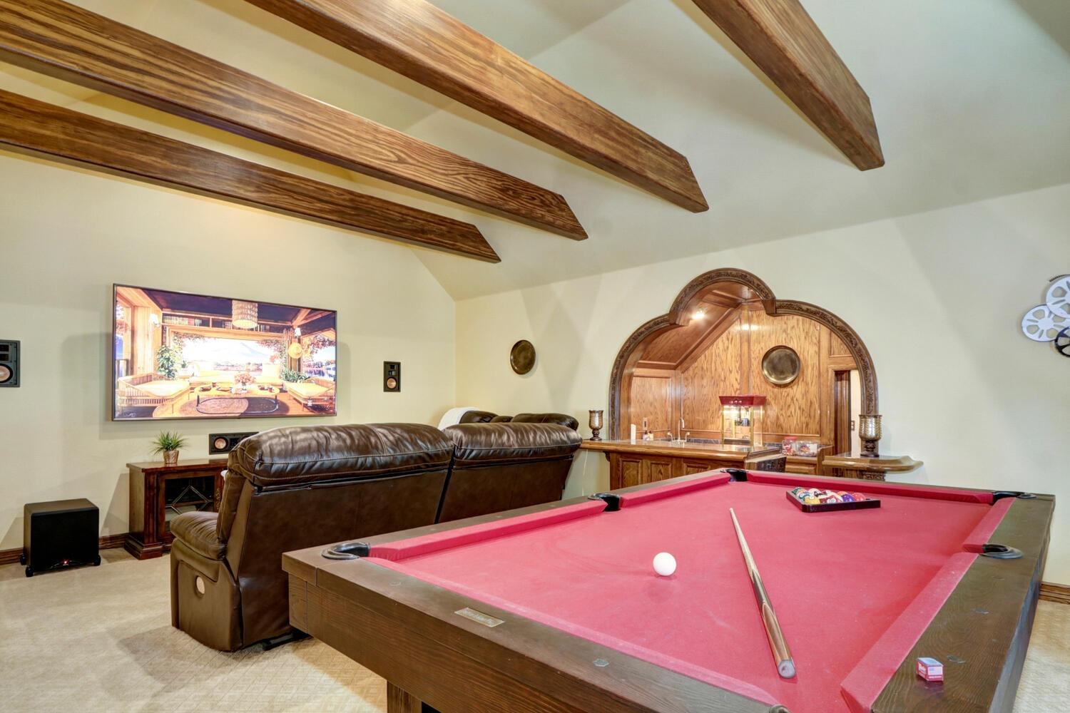 8600 Los Lagos Circle