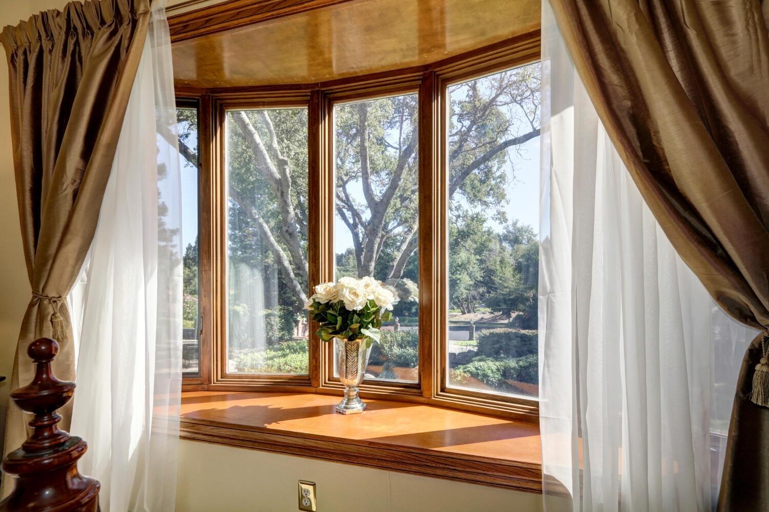 8600 Los Lagos Circle