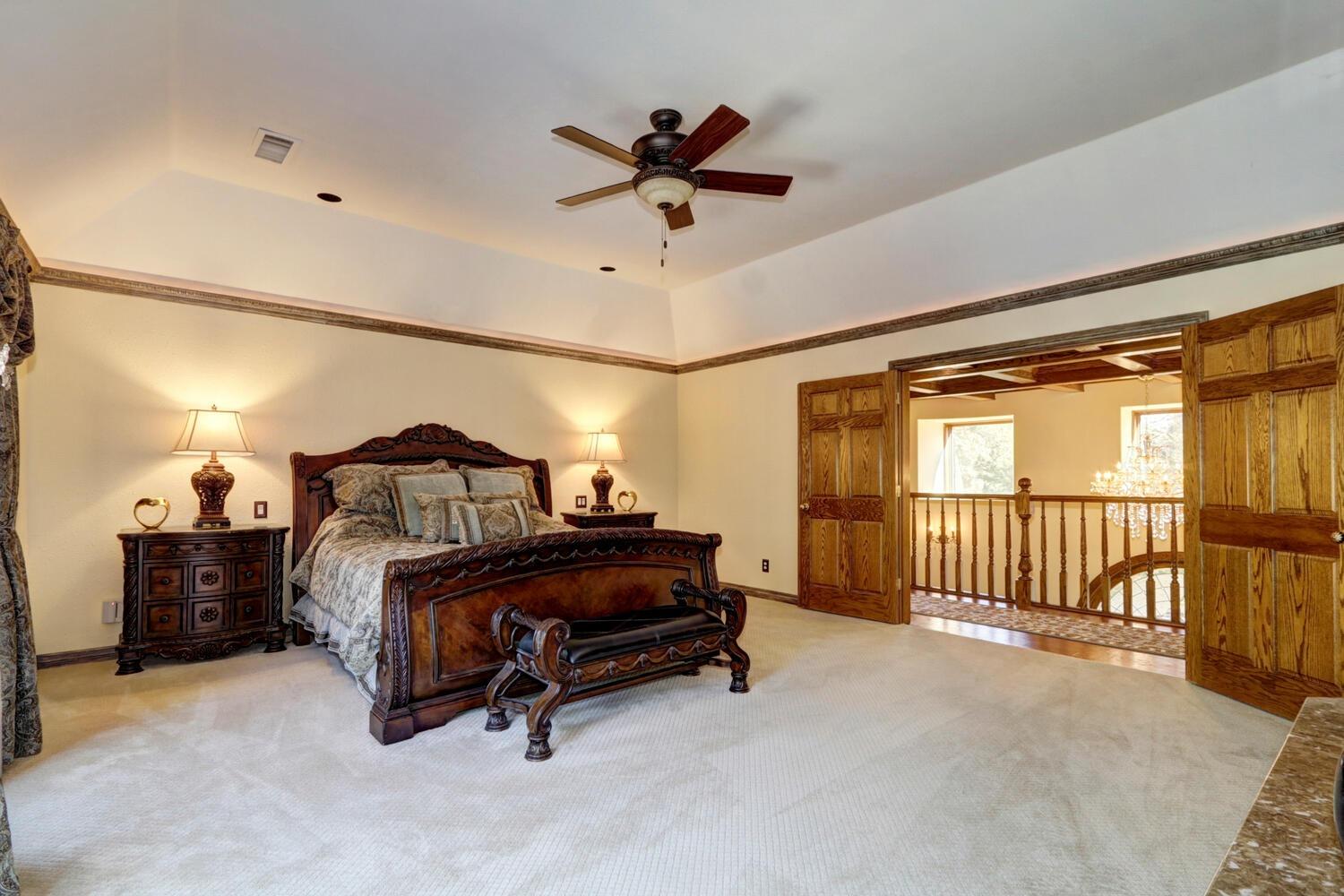 8600 Los Lagos Circle