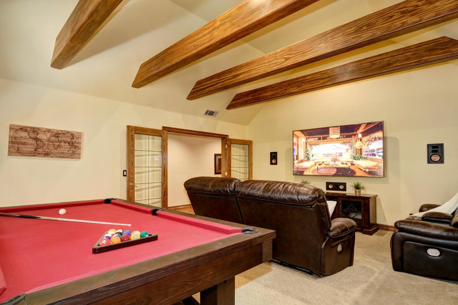 8600 Los Lagos Circle