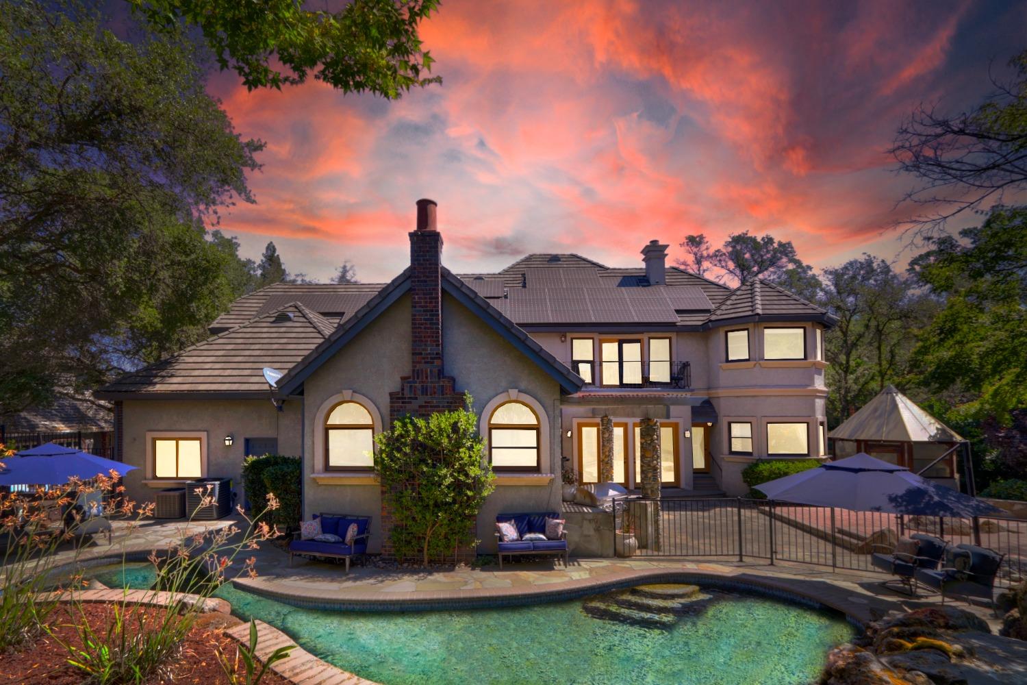 8600 Los Lagos Circle