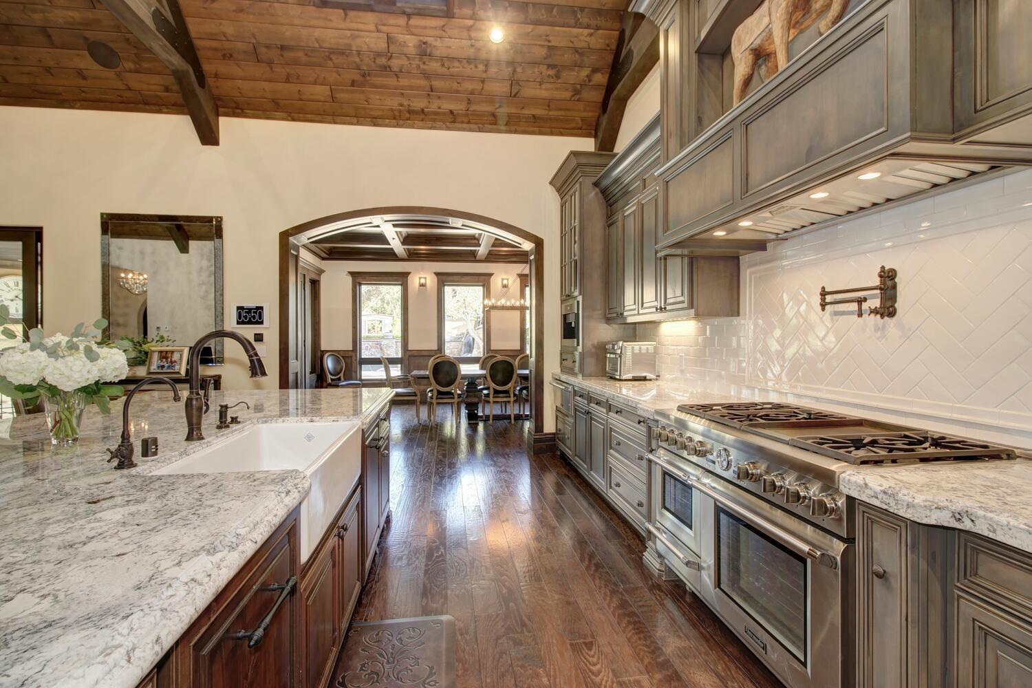6215 Ruscada Court