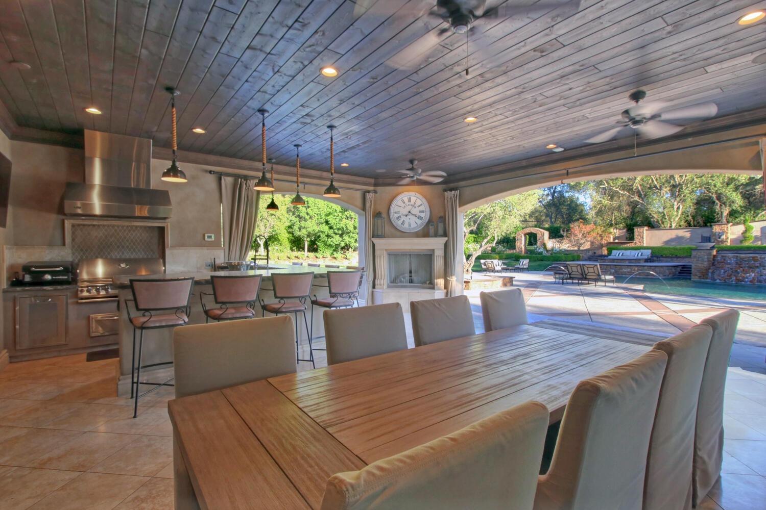 6215 Ruscada Court