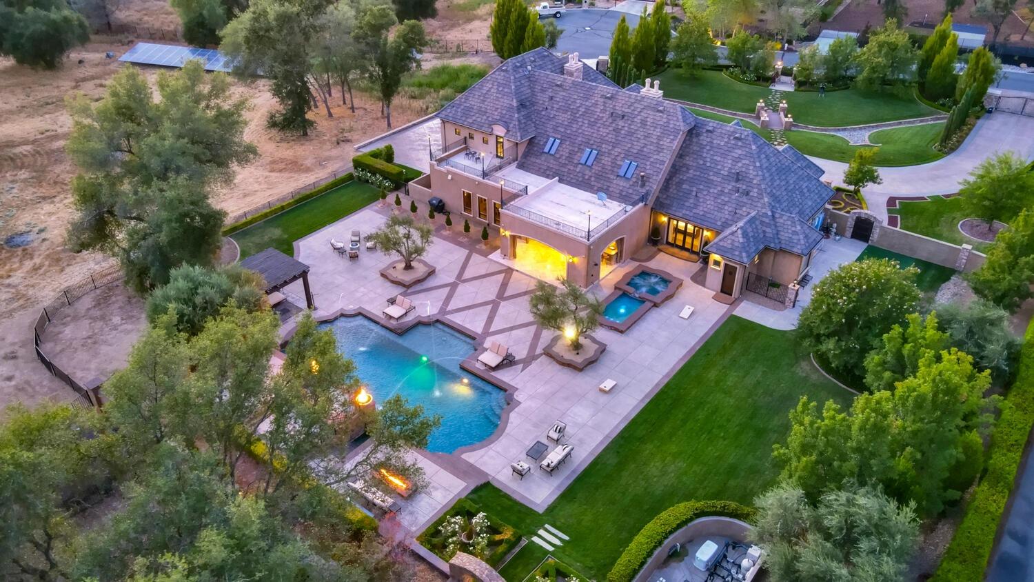 6215 Ruscada Court