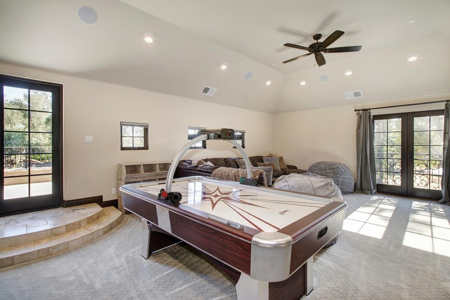 6215 Ruscada Court