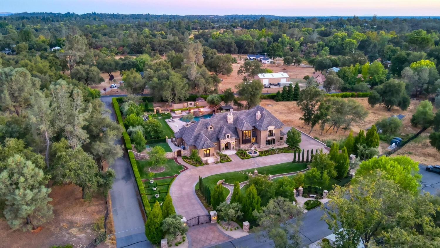 6215 Ruscada Court