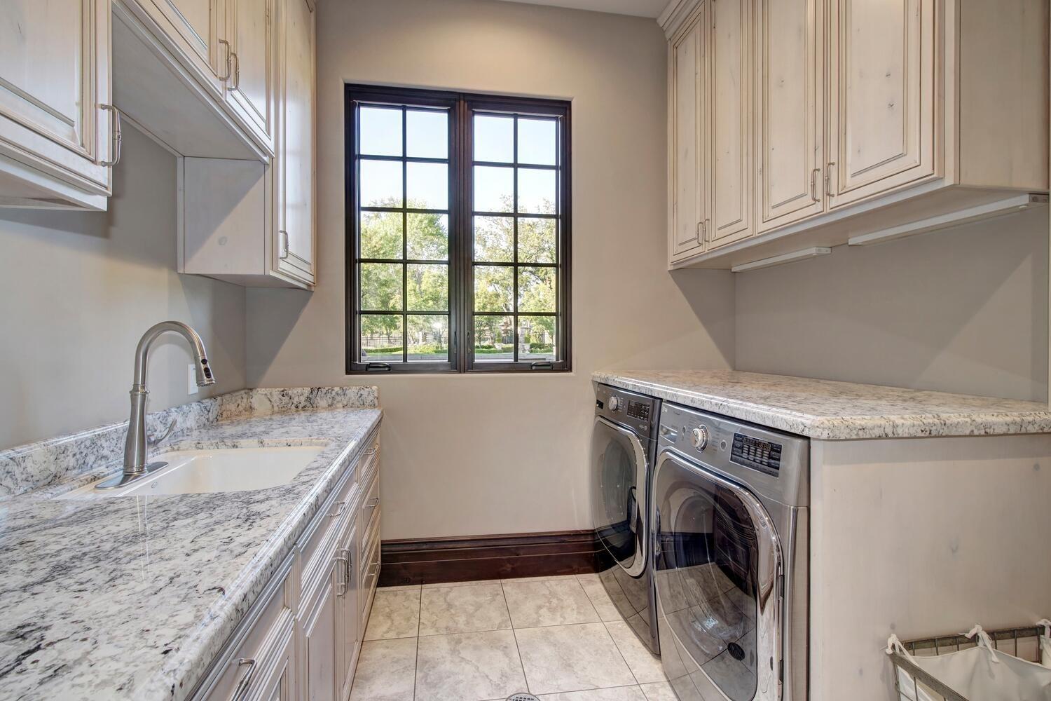 6215 Ruscada Court