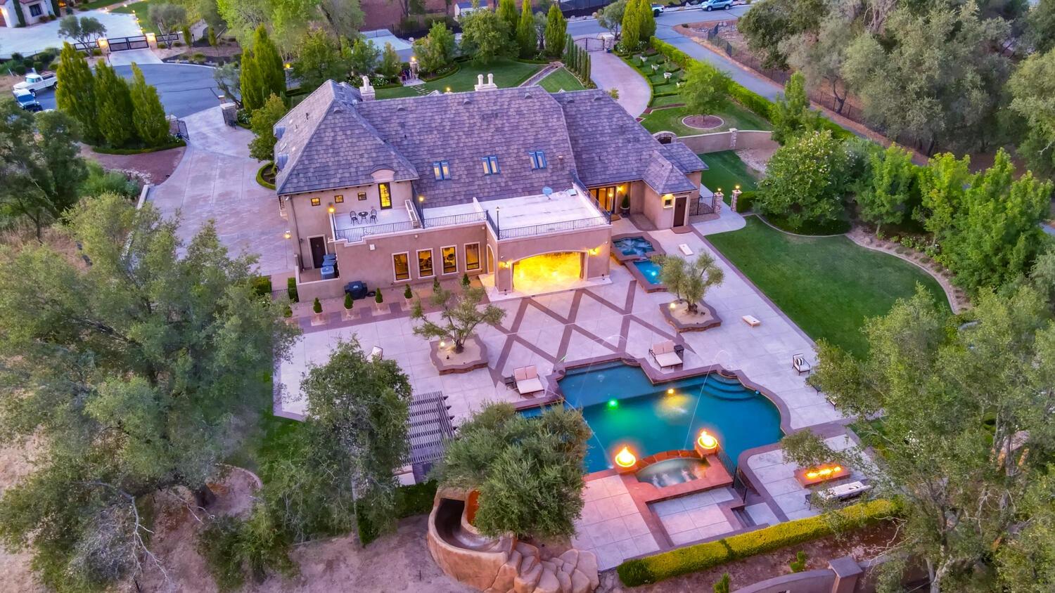 6215 Ruscada Court