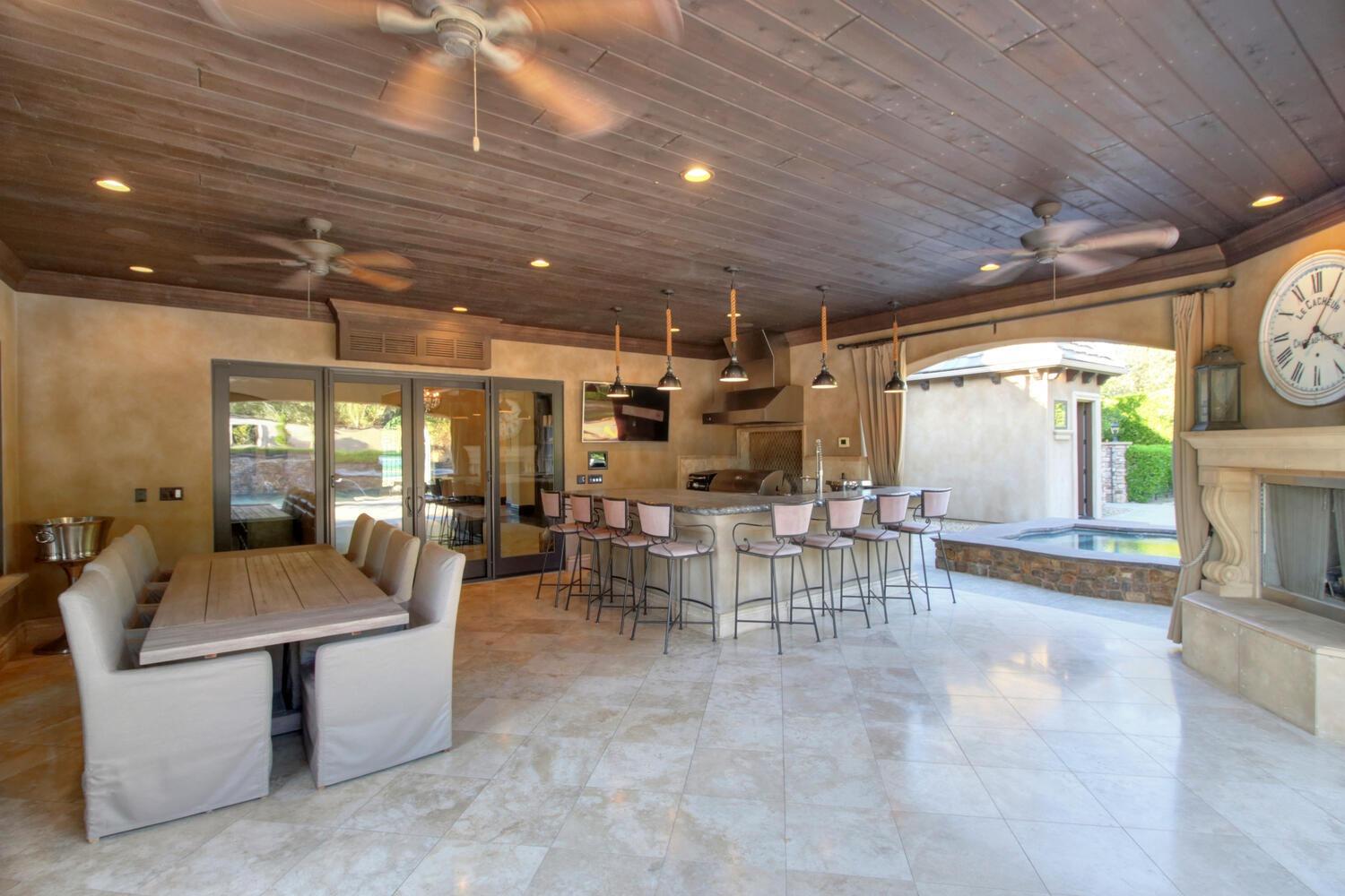 6215 Ruscada Court
