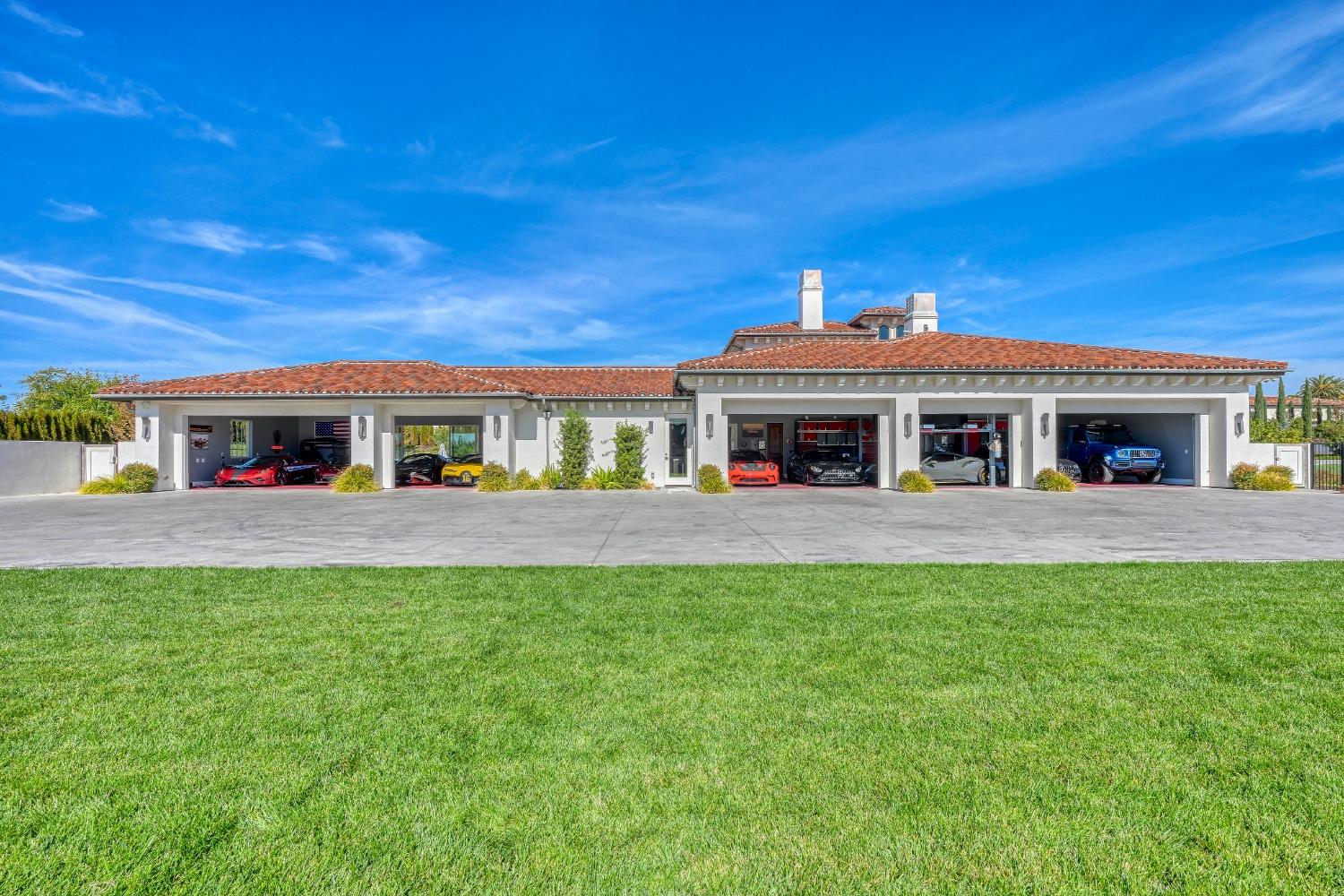 9050 Chelshire Estates Court