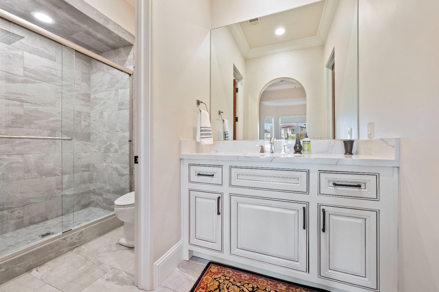 9050 Chelshire Estates Court