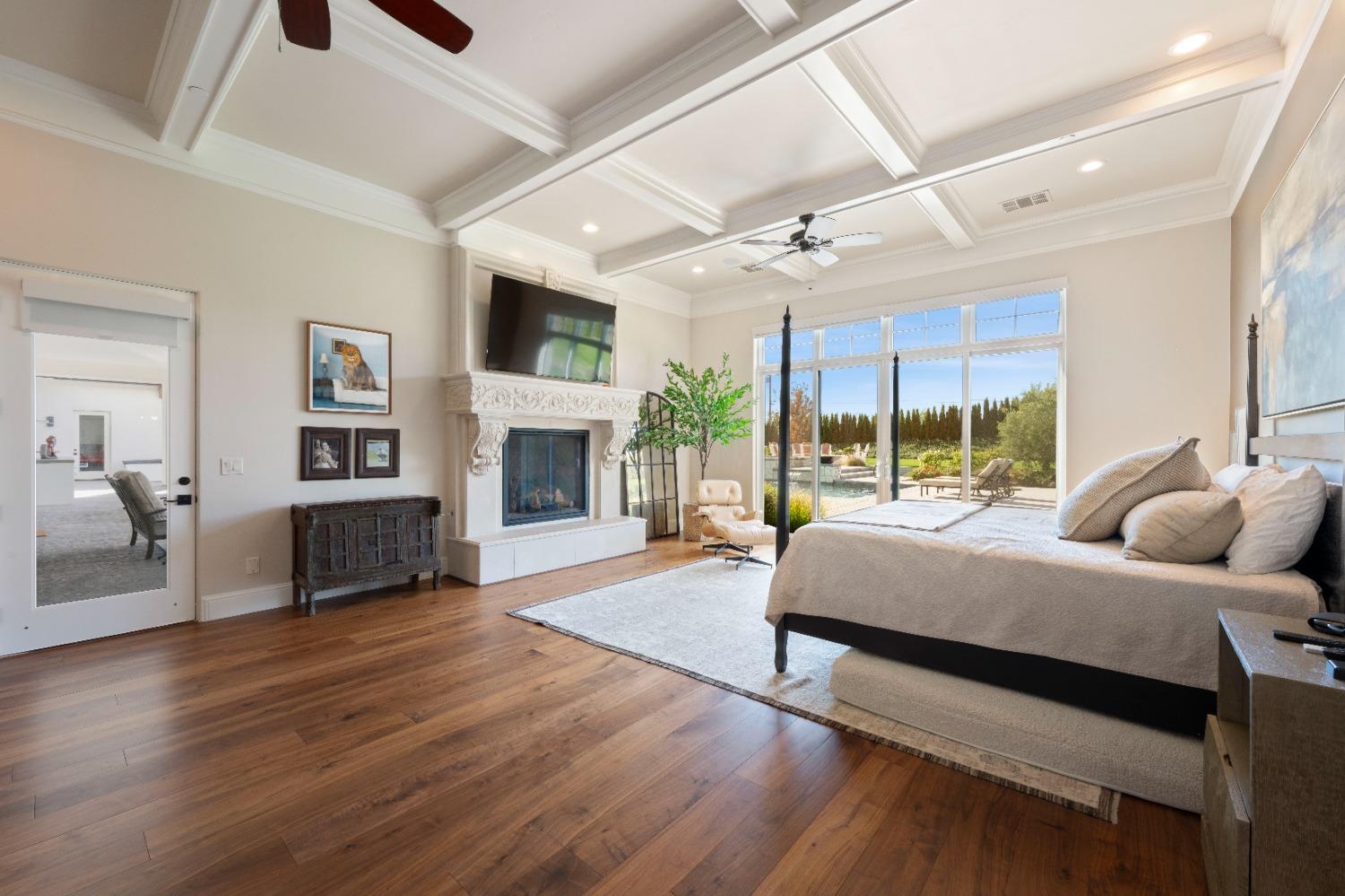 9050 Chelshire Estates Court