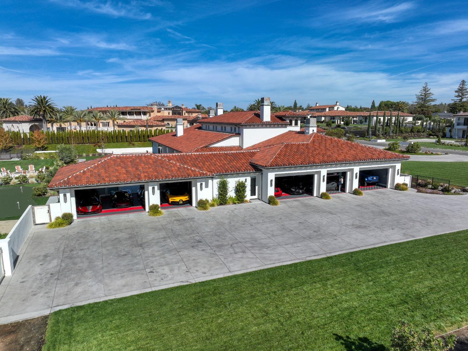 9050 Chelshire Estates Court