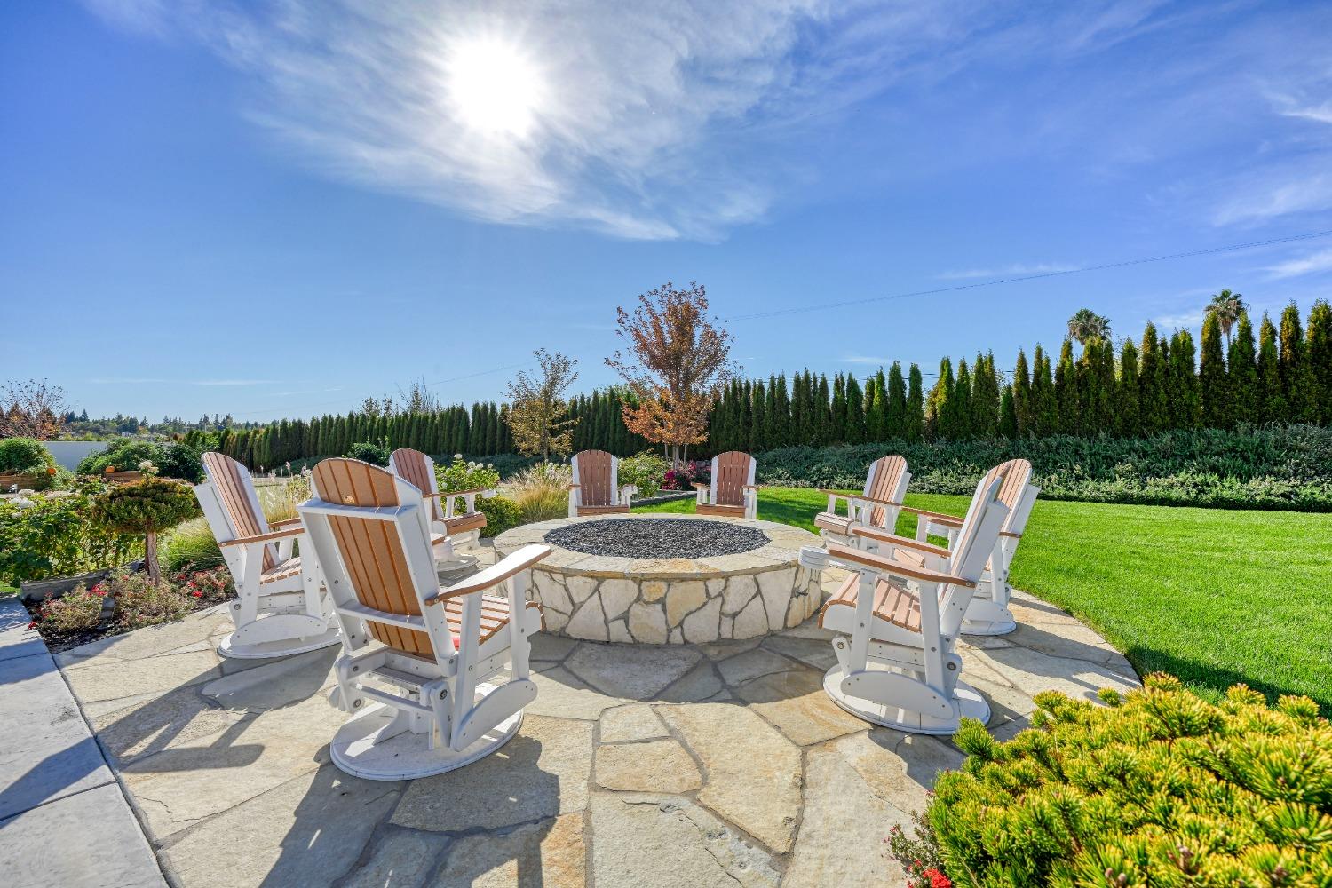 9050 Chelshire Estates Court