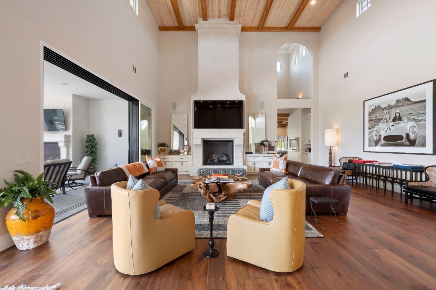 9050 Chelshire Estates Court