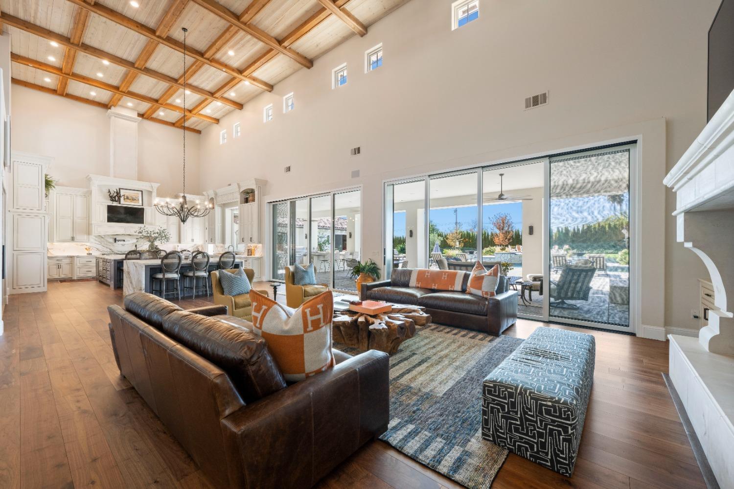 9050 Chelshire Estates Court