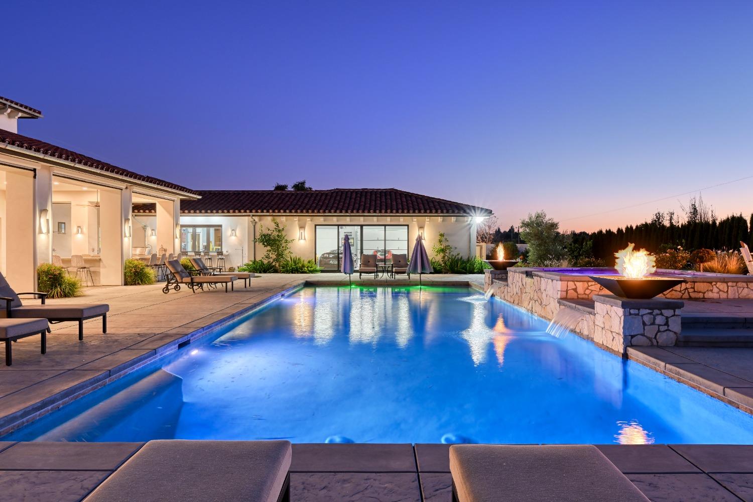 9050 Chelshire Estates Court